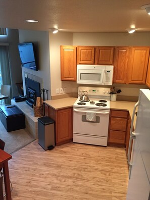 Fridge, microwave, oven, stovetop - Beautiful Condo with excellent Birch Bay view!! (Blaine)
