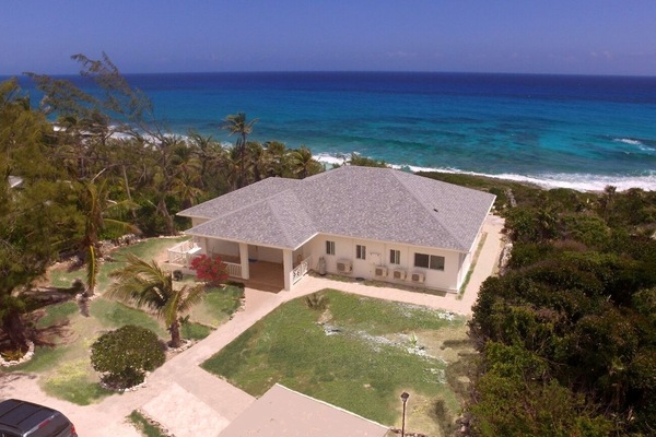 Ariel view of Free 3 showing its close proximity to the ocean.