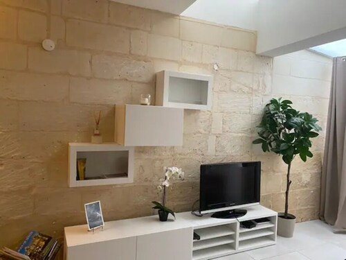 Zu Fuß zu den Geschäften und dem Meer entfernt. Schlaf 4/5