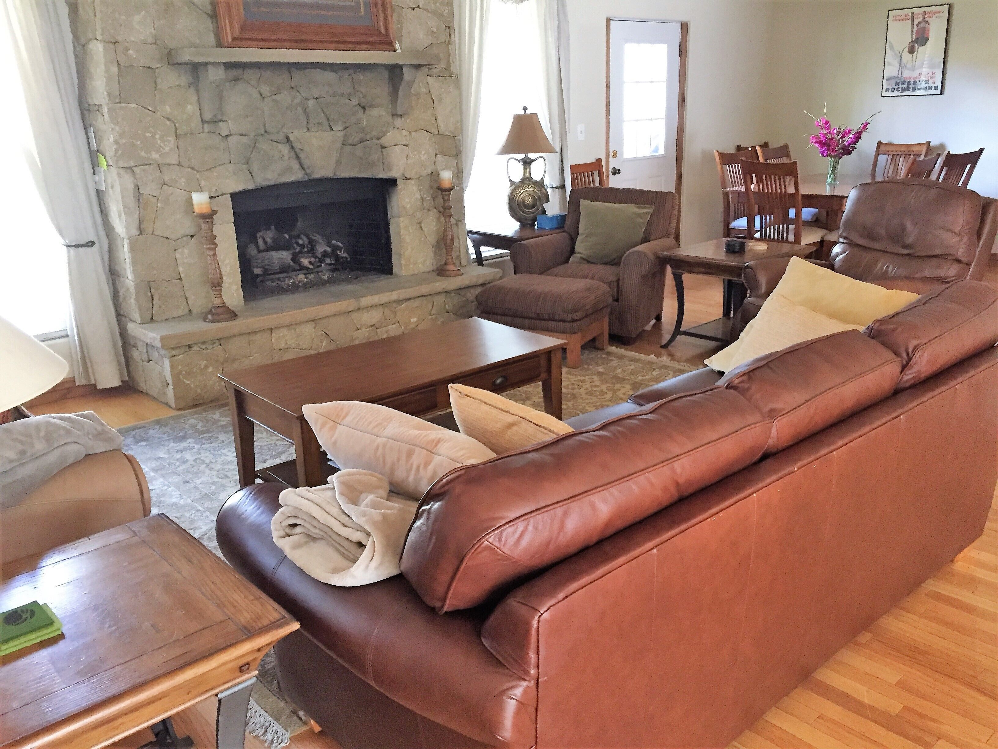  Spacious 4 bedroom, 4 full bath house  Beaver Creek Vail skiing