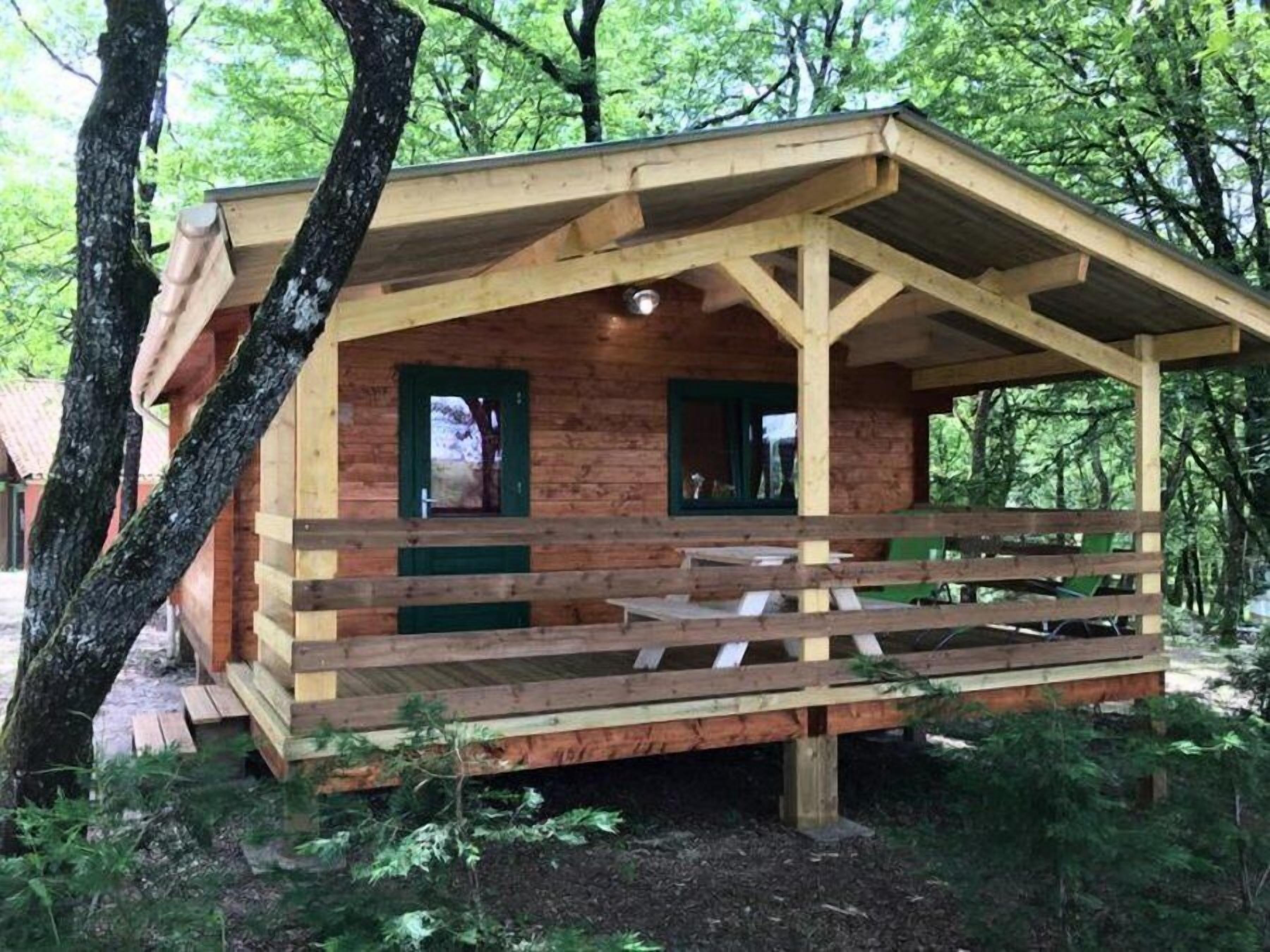 Camping La Garenne *** - Chalet Poppies 3 Rooms 4 Persons