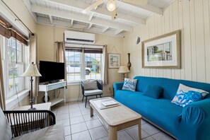 Smart TV - Beach getaway 100 yards from the beach.  (Panama City Beach)