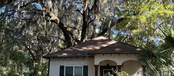 Oaks of Eden, quiet secluded perfect getaway for two near Sapelo Island