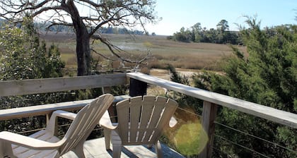 Oaks of Eden, quiet secluded perfect getaway for two near Sapelo Island