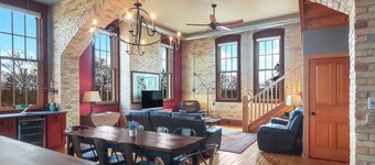 Incredible Luxury Suite in the Village