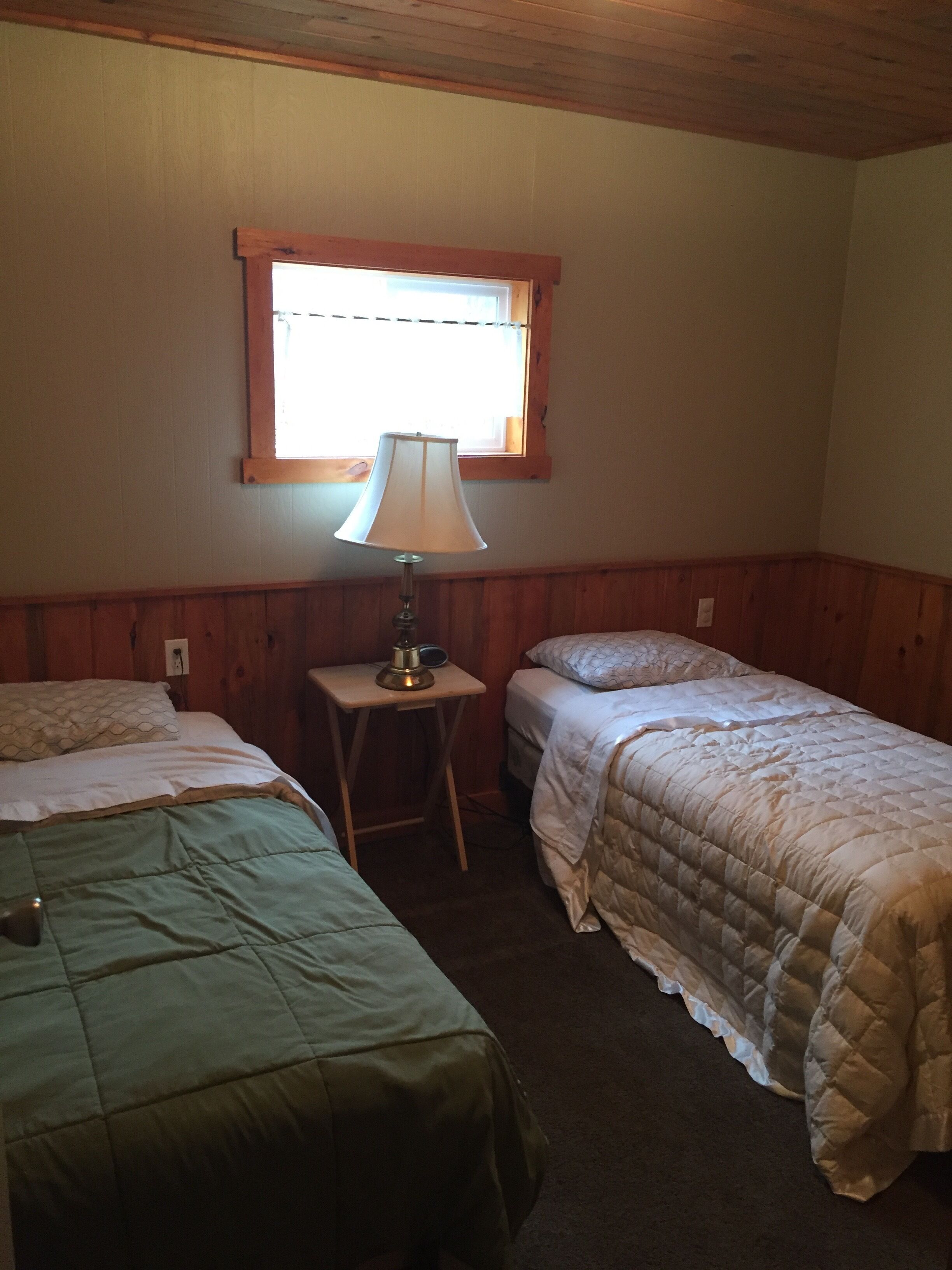 Deschutes River Fly Shop &  Camp, River View Cabin Rental