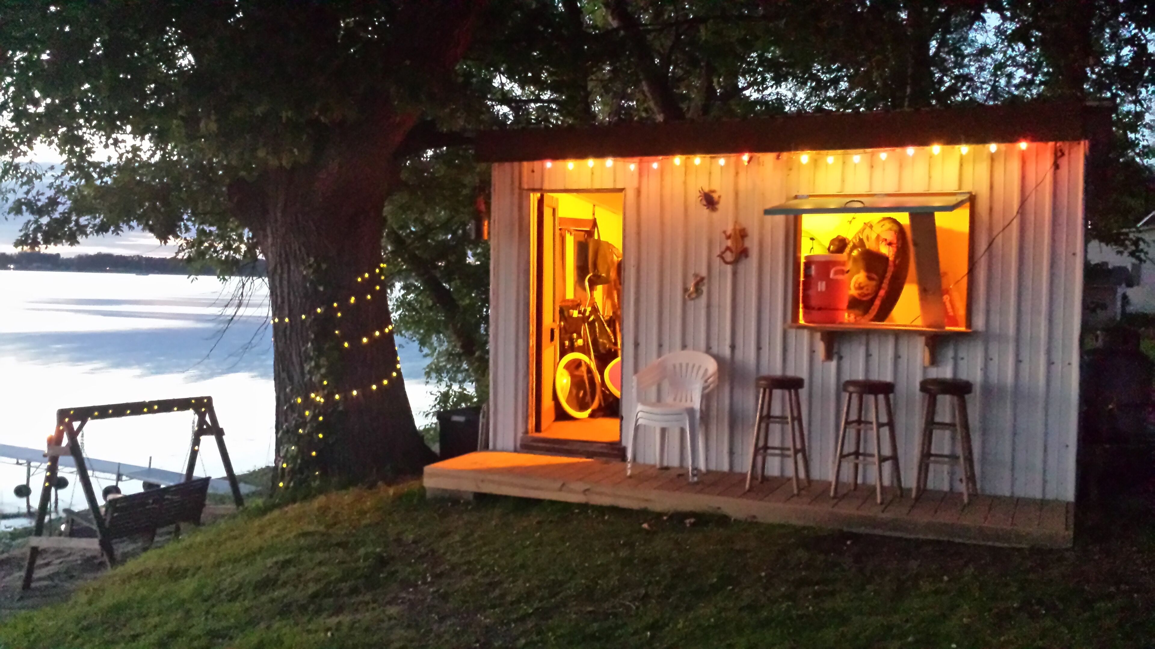 Cabana bar with blender.