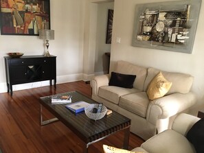 Smart TV, fireplace, DVD player