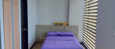 Studio | In-room safe, desk, soundproofing, rollaway beds