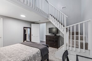 3 Schlafzimmer, Schreibtisch, Bügeleisen/Bügelbrett, kostenloses WLAN