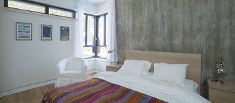 Villa in Rosh Pinna, 6 bedrooms, 5 bathrooms, sleeps 16