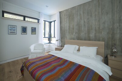 Villa in Rosh Pinna, 6 bedrooms, 5 bathrooms, sleeps 16