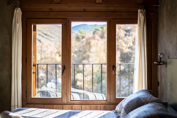 2 Schlafzimmer, Schreibtisch, BĂŒgeleisen/BĂŒgelbrett, BettwĂ€sche