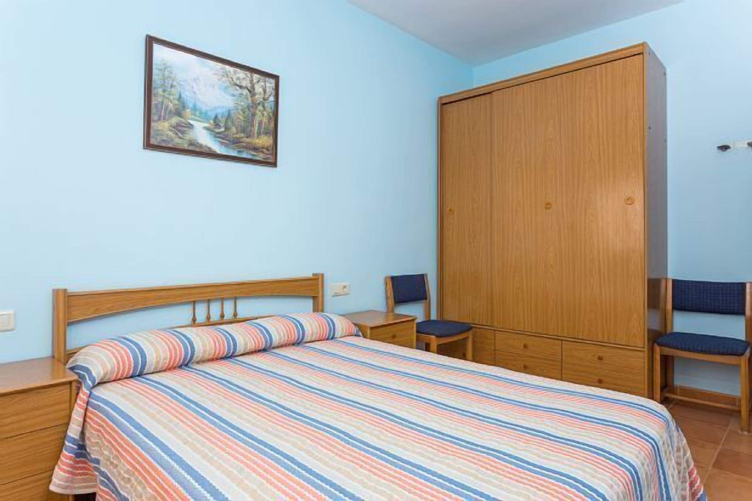 Self catering Cal Vimón for 14 people