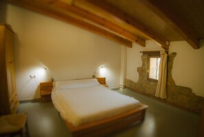 7 Schlafzimmer, WLAN, Bettwäsche