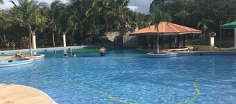 Beach House Located At Nice Resort Area. Easy Acces To Many Beaches