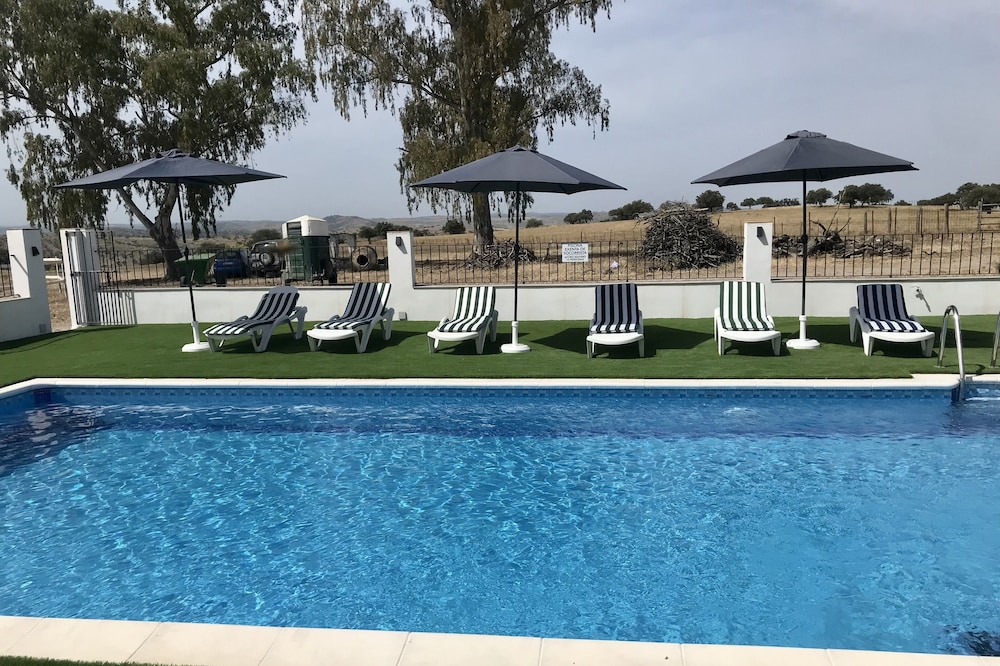 Rural house Finca los Llanos from 8 to 25 people
