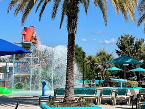 A heated pool - MEGA Mansion where Magical Memories are Made Relaxing Pool! Close to Disney! (Kissimmee)