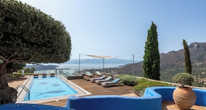 Villa Meraki, piscine privée, grand jardin, à 10 min. en voiture de la plage
