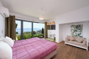 5 Schlafzimmer, Zimmersafe, Bügeleisen/Bügelbrett, Reisekinderbett