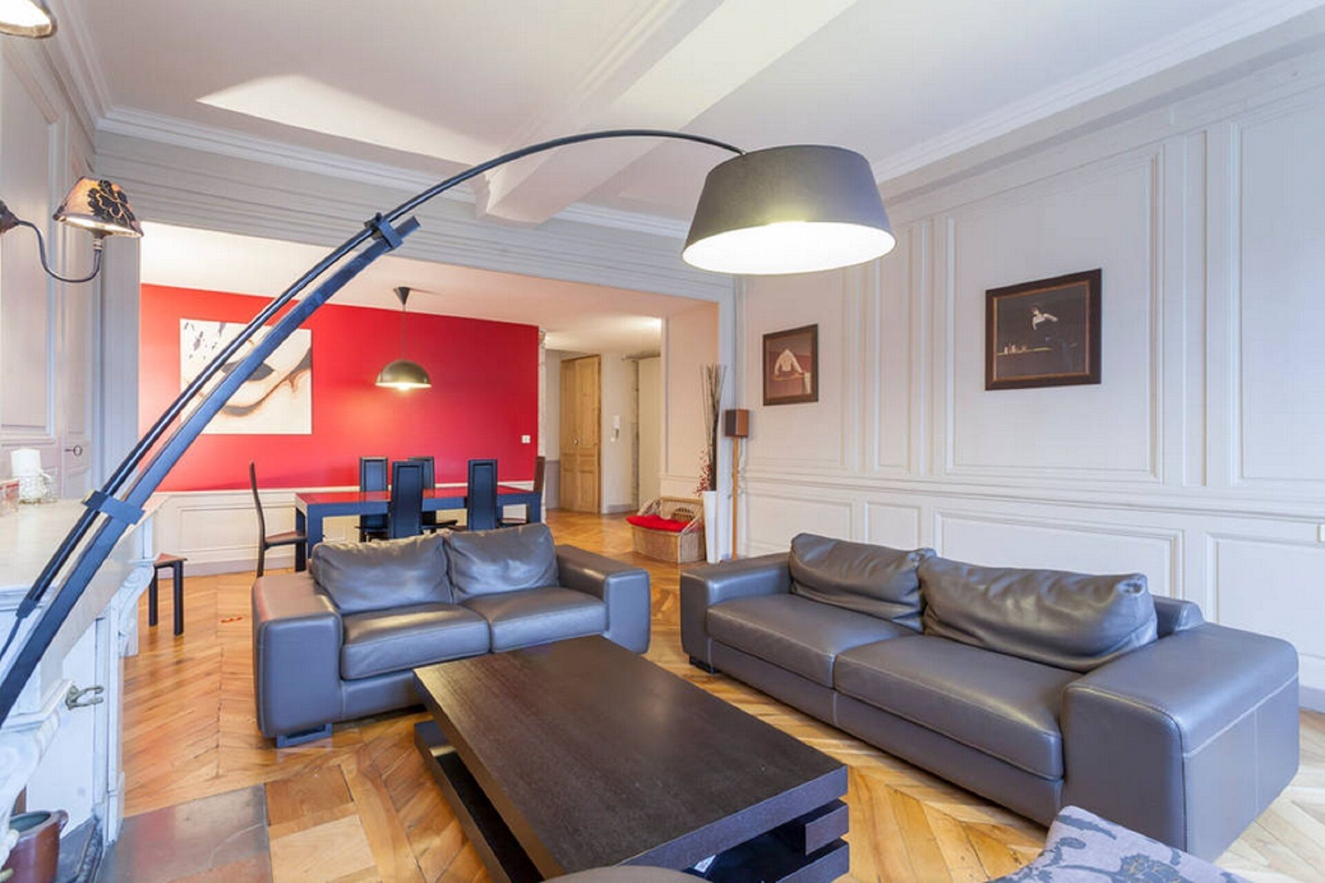 Beautil Flat On The River Side In Lyon. Up To 11 People