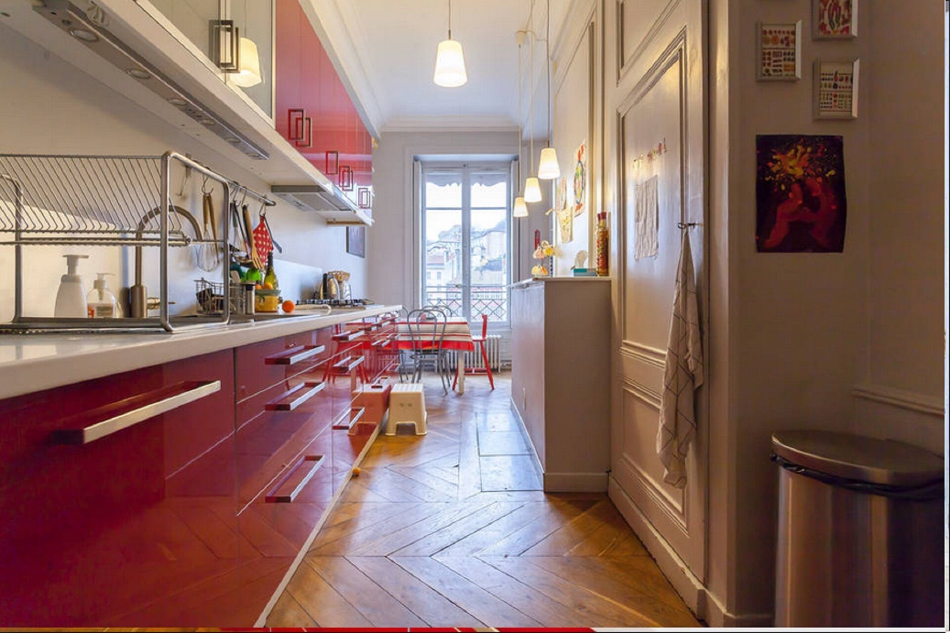 Beautil Flat On The River Side In Lyon. Up To 11 People