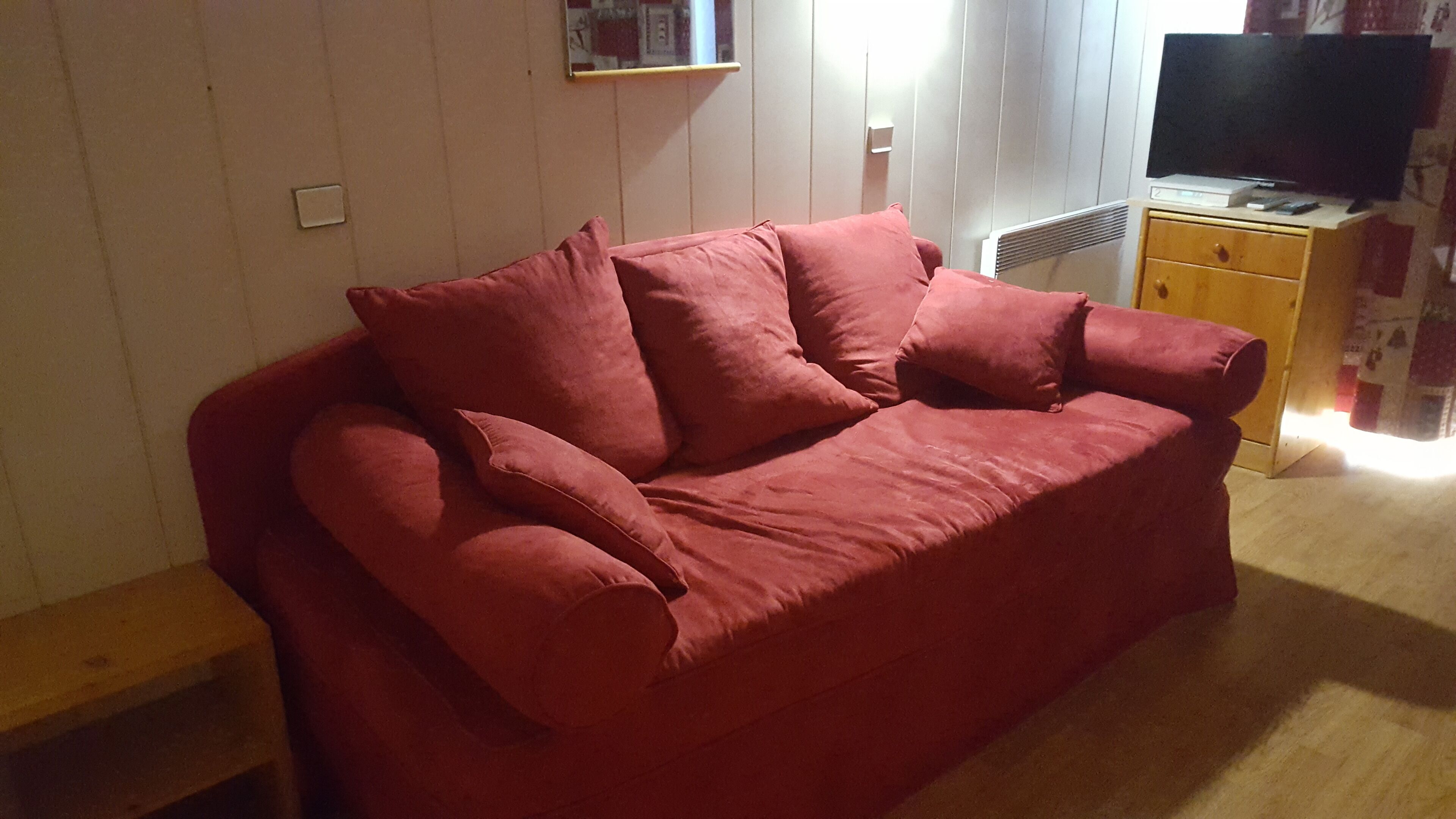 REDUCED RATE: COURCHEVEL 1550: summer or winter an apartment for 4 people