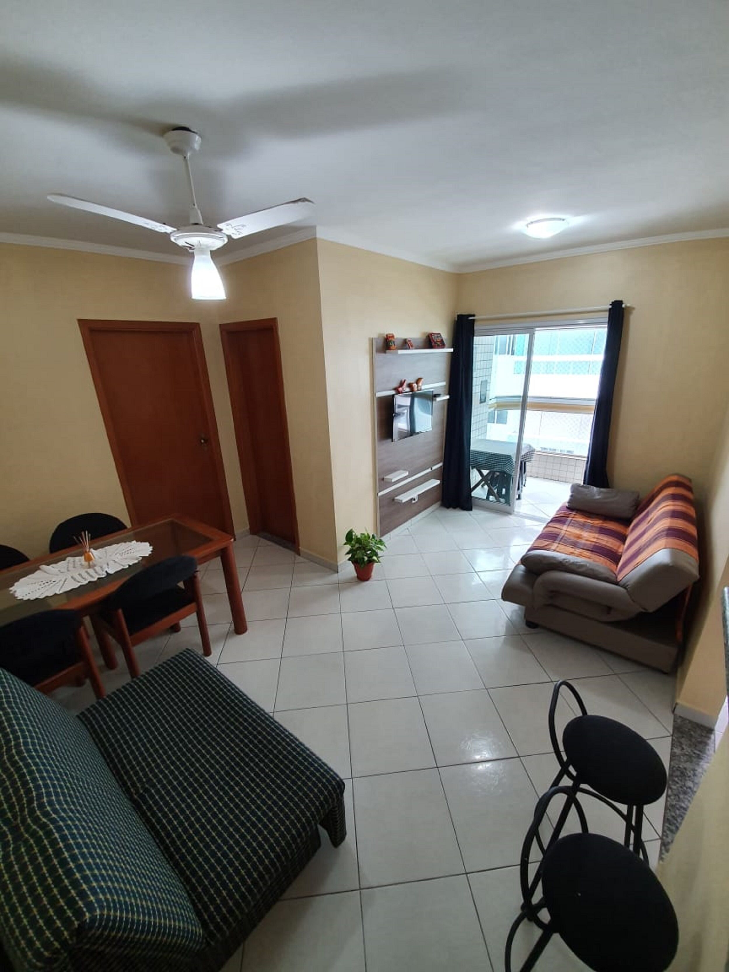  Cantinho do Churrasco - Gourmet Balcony at 60 mts beach           