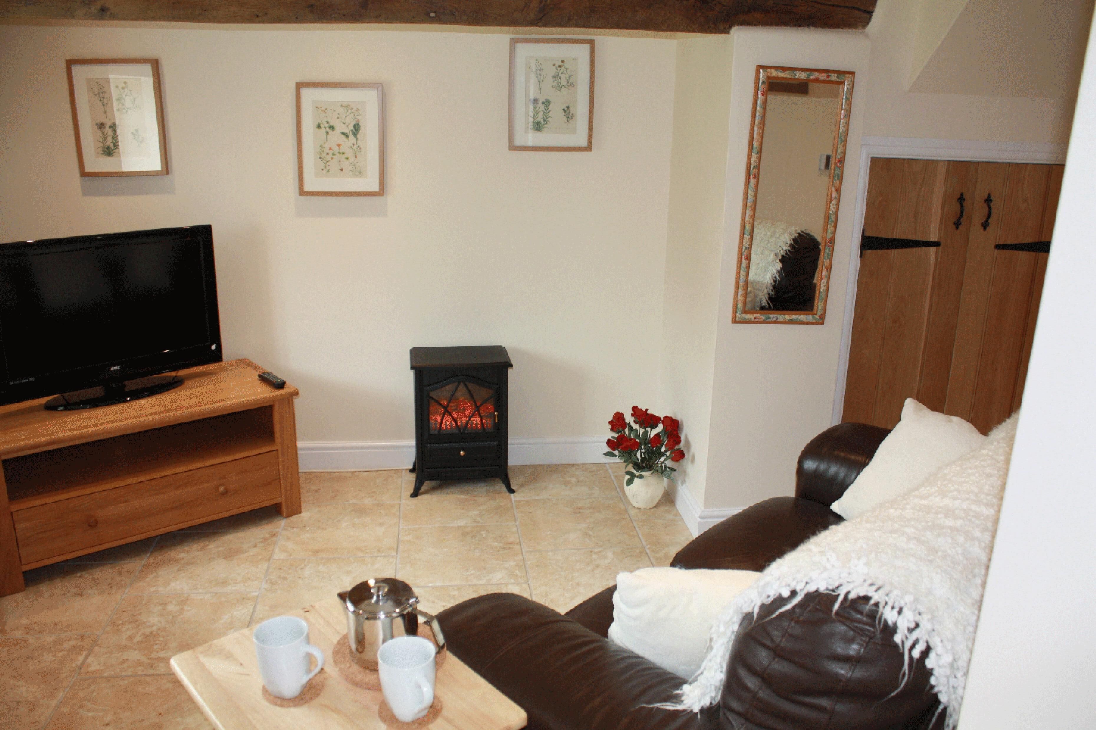  5* PEAK DISTRICT COTTAGE NEAR ASHBOURNE & ALTON TOWERS