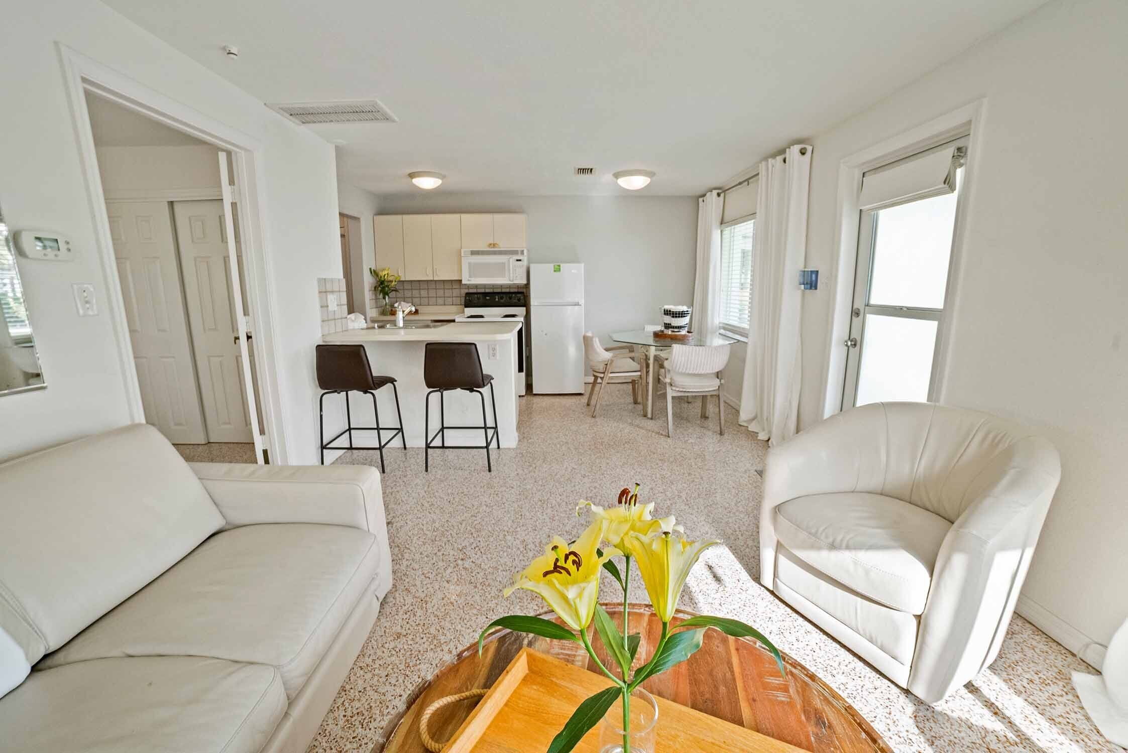 Luxury Beachside Bungalow on a Private Beach and Bay on Casey Key