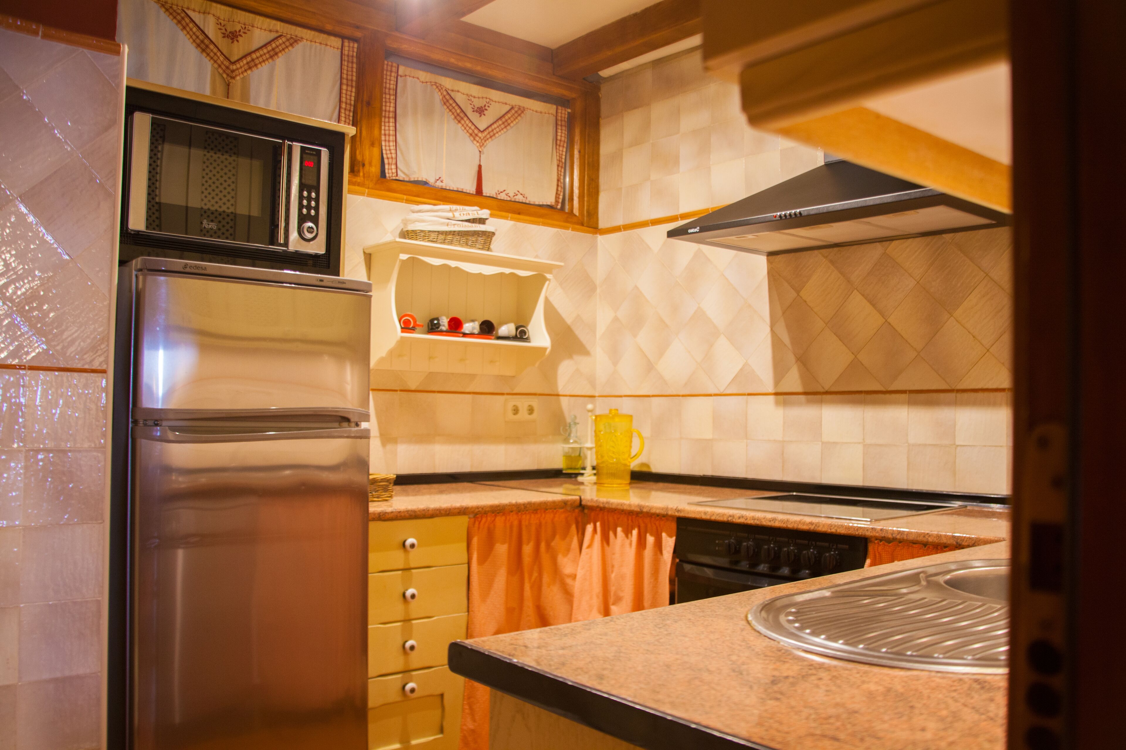 Self catering La Erilla for 29 people