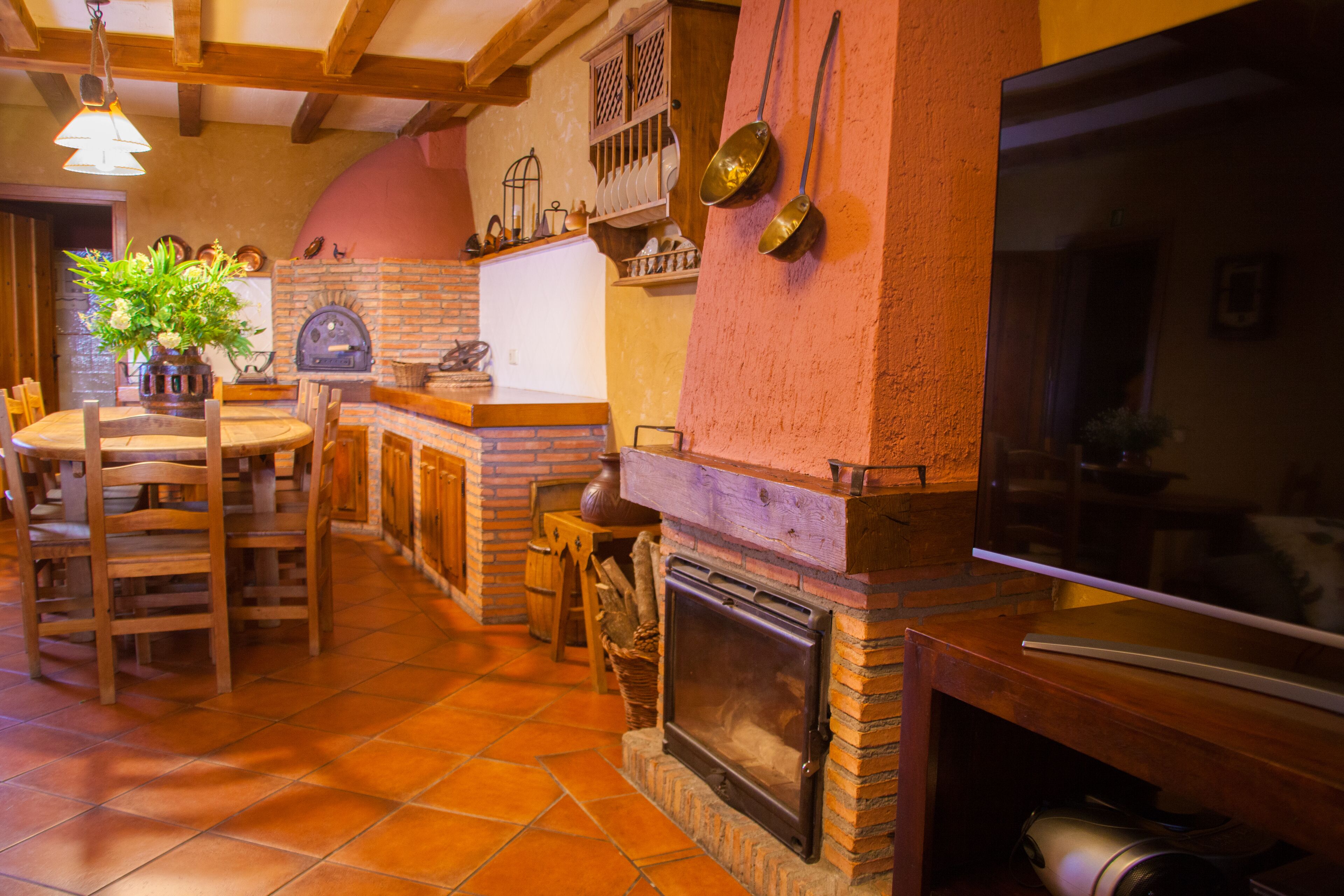 Self catering La Erilla for 29 people