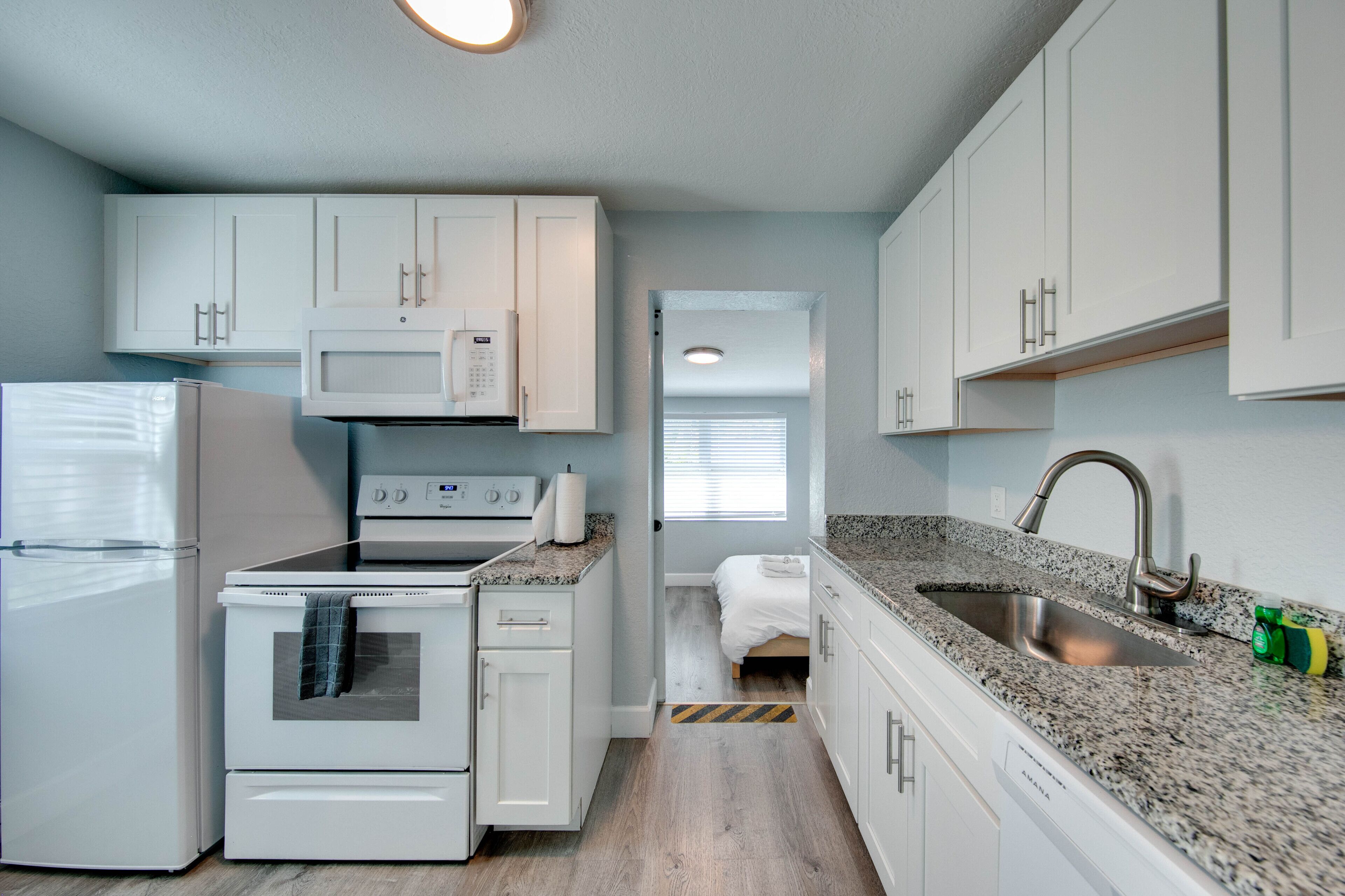 Two-bedroom Suite With Pool View (Unit 3)