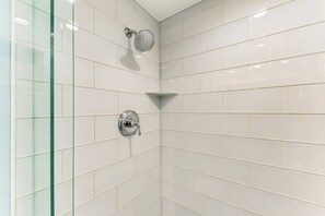 Hair dryer, towels - Sea Grape Inn #6- Beachfront Property (Longboat Key)
