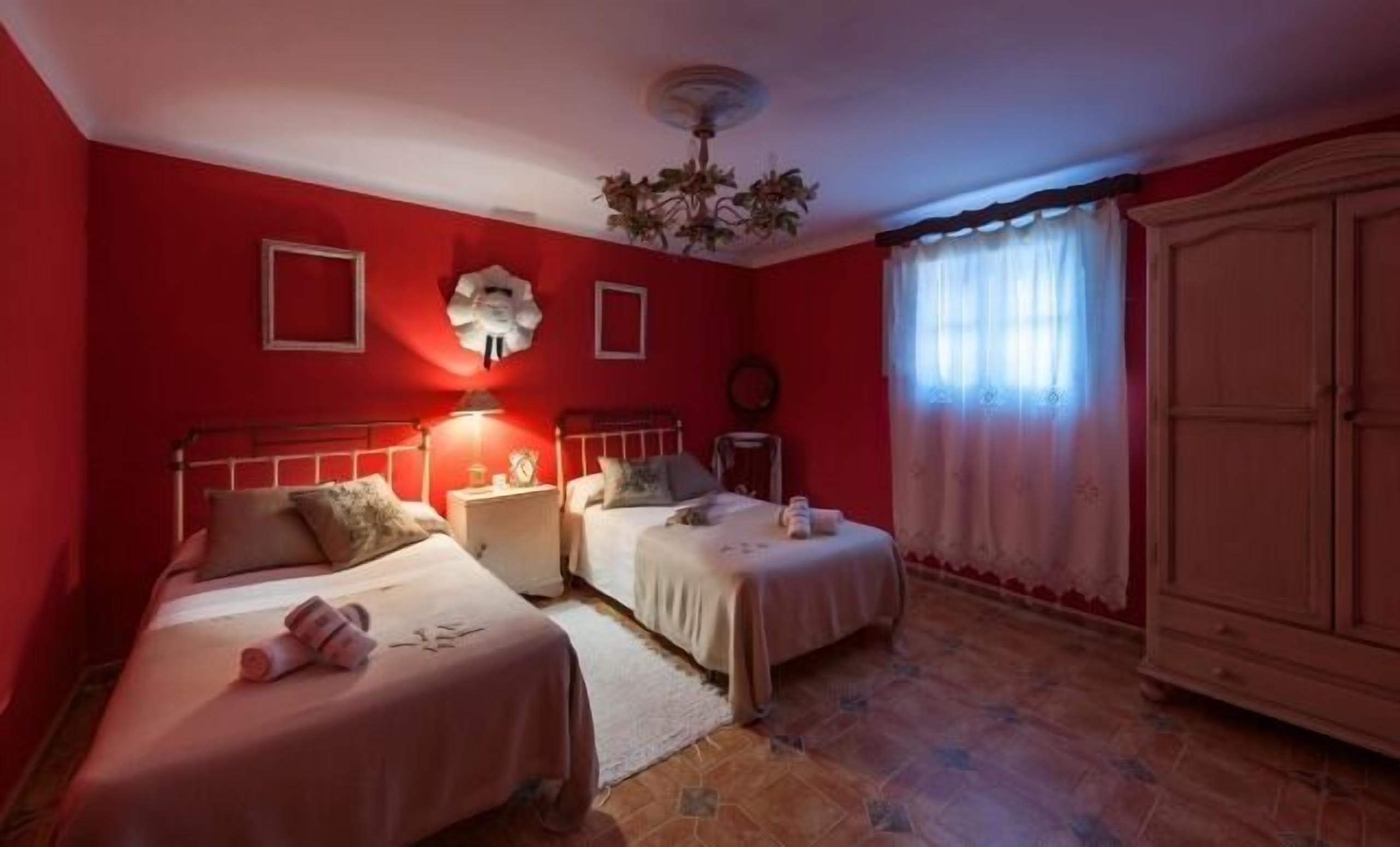 Self catering Valle del Piedra for 16 people