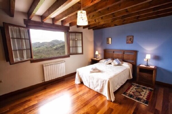 3 bedrooms, iron/ironing board, travel cot, free WiFi - Casa Los Cantores 1 for 6 people (Piloña)