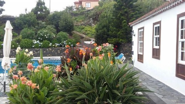 Pool - Self catering Tres Pinos, Lina Medina y Anastasio for 6 people (Villa de Mazo)