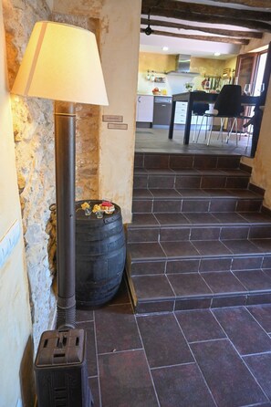 المنشأة من الداخل