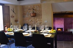 تناول الطعام