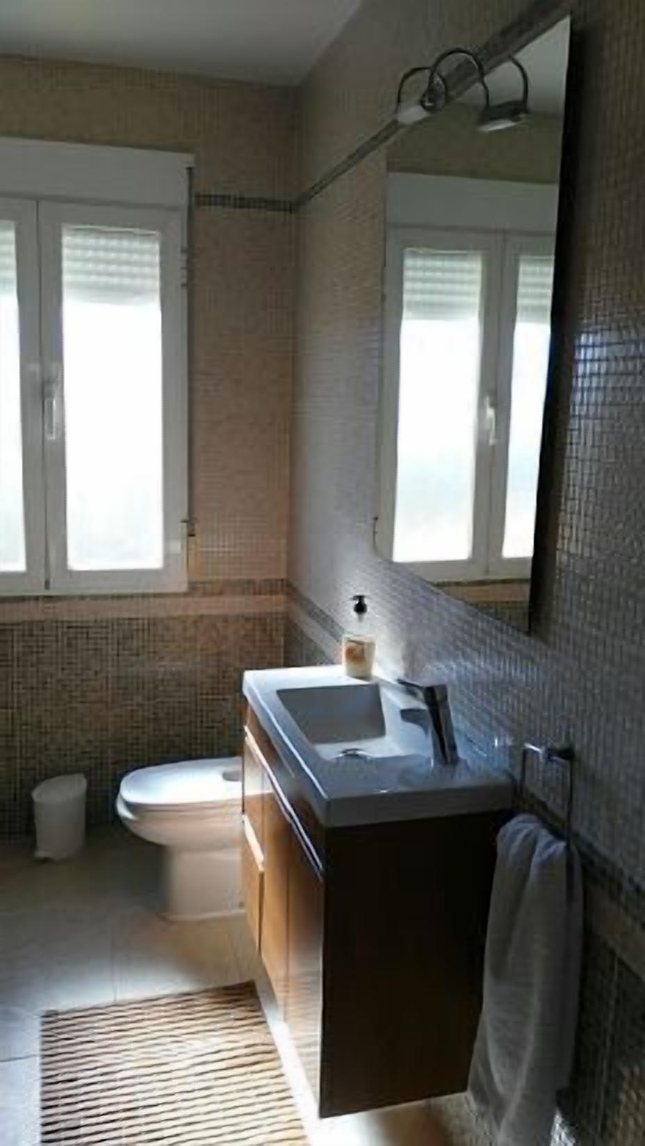 VILLA-CHALET at 7 Km from Cuenca capital IDEAL GROUPS FRIENDS AND FAMILIES