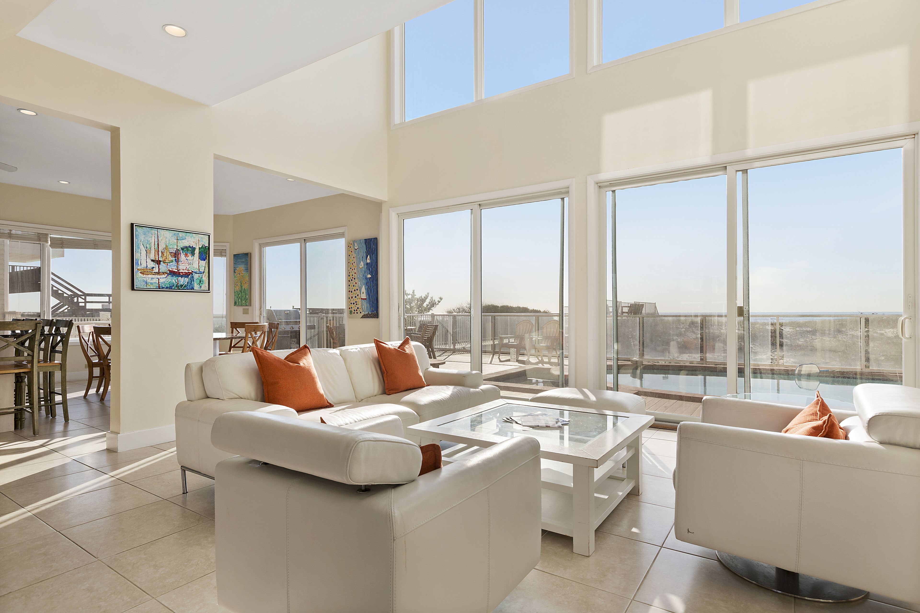 Luxury Oceanfront House! Pool+Jacuzzi facing the Ocean! Inquire now!