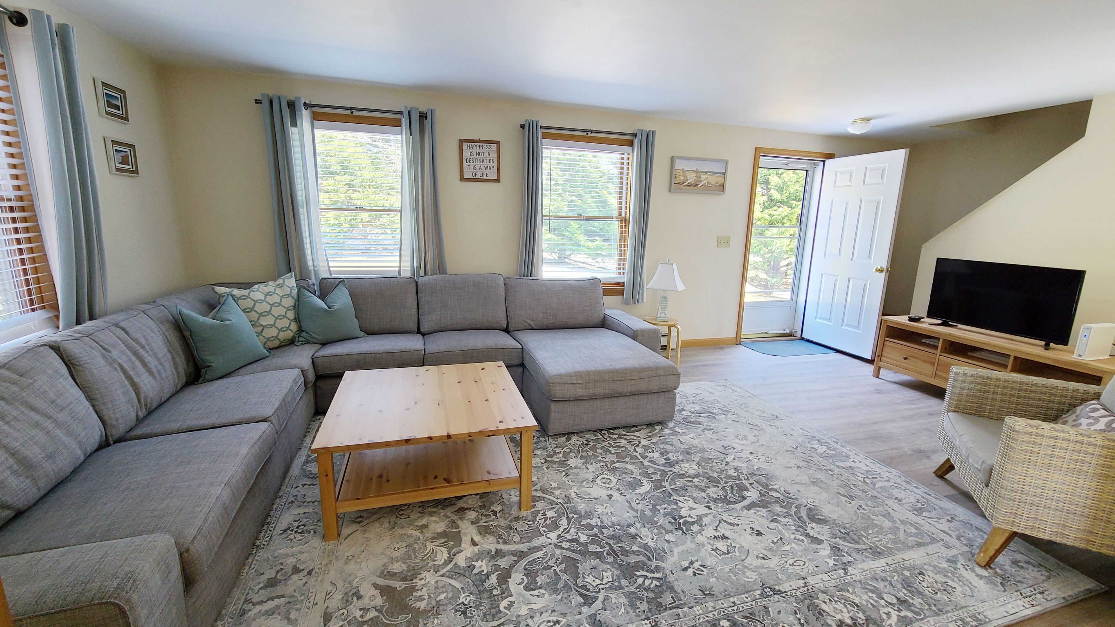 Comfortable 4BD--A/C, Deck, Close to Cape Cod Rail Trail