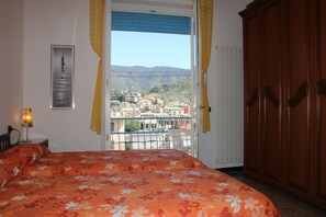 3 chambres, bureau, fer et planche à repasser, Wi-Fi gratuit