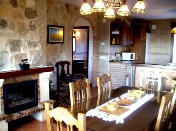 Dining - Rural House Refugio La Covatilla I 8-11 Squares  (Hoya (La))