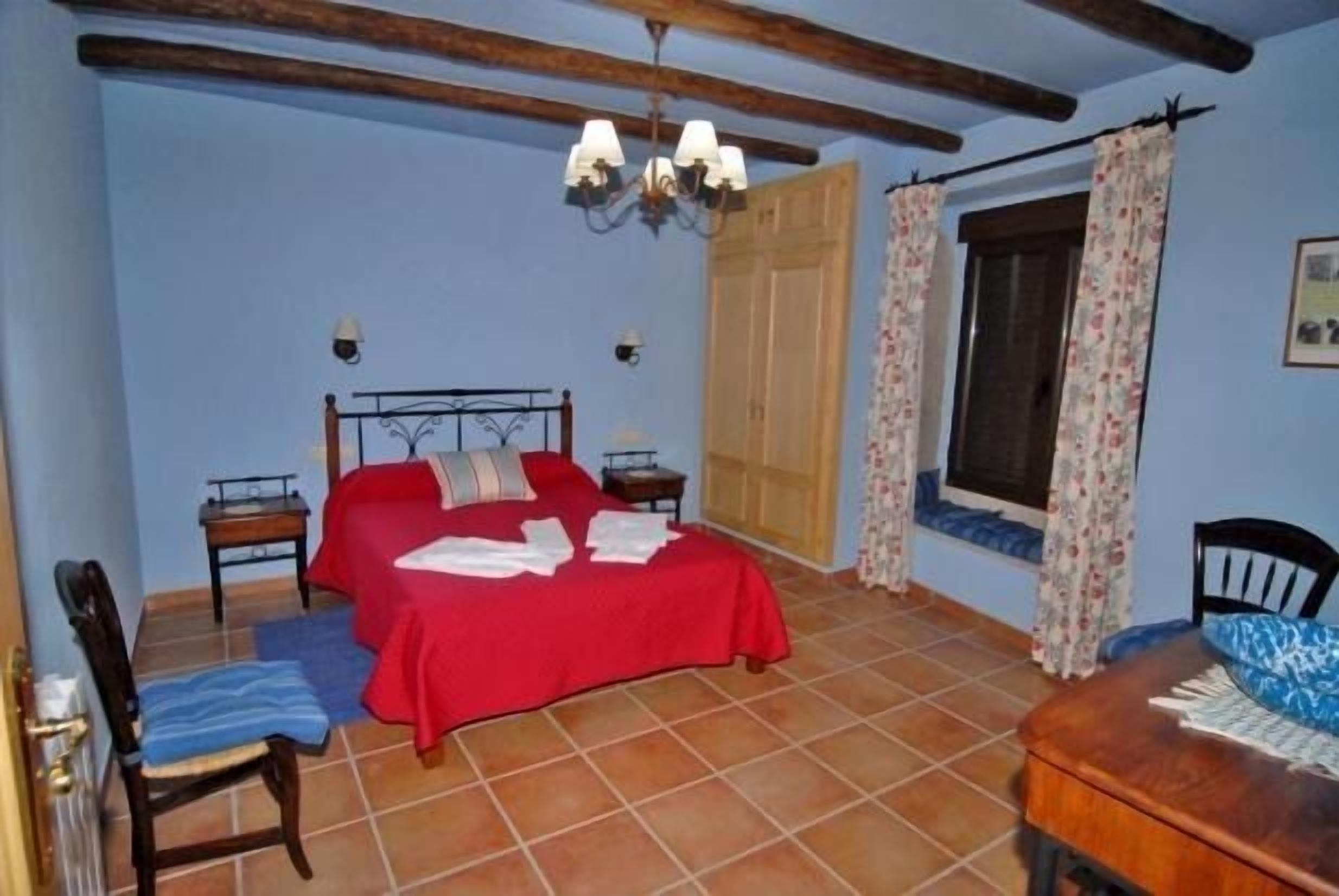 Casa Rural Sietevillas Padel ***** offer children