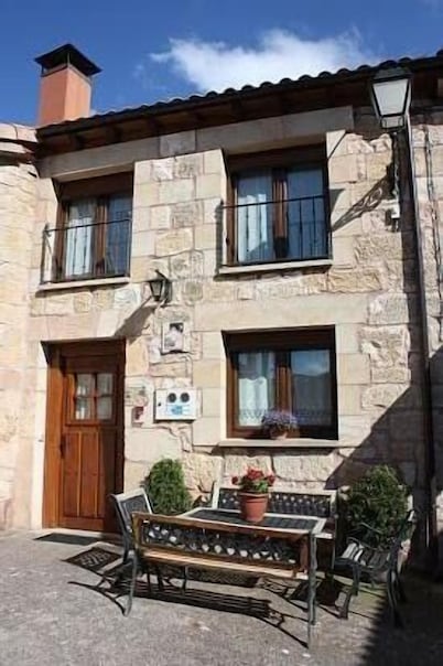 Cottage (full rental) La Cabaña for 10 people