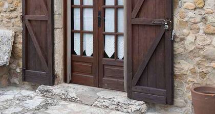 19th century Charming rural house in Catalonia near Girona with pool, barbecue..