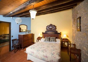 6 Schlafzimmer, Bügeleisen/Bügelbrett, WLAN, Bettwäsche