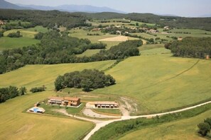 Exterior - 19th century Charming rural house in Catalonia near Girona with pool, barbecue.. (Fontcoberta)