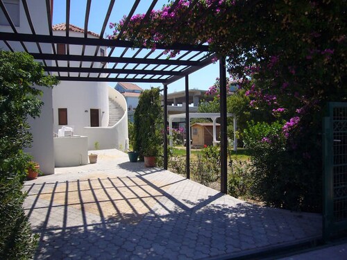 Spacious sea view studio  ATHENA  for 2-3 persons in Rhodes - Ialysos